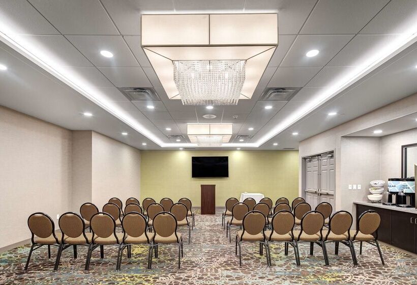 ホテル Hilton Garden Inn Halifax Airport