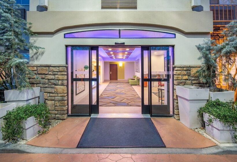 Holiday Inn Express Hotel & Suites Bishop, An Ihg