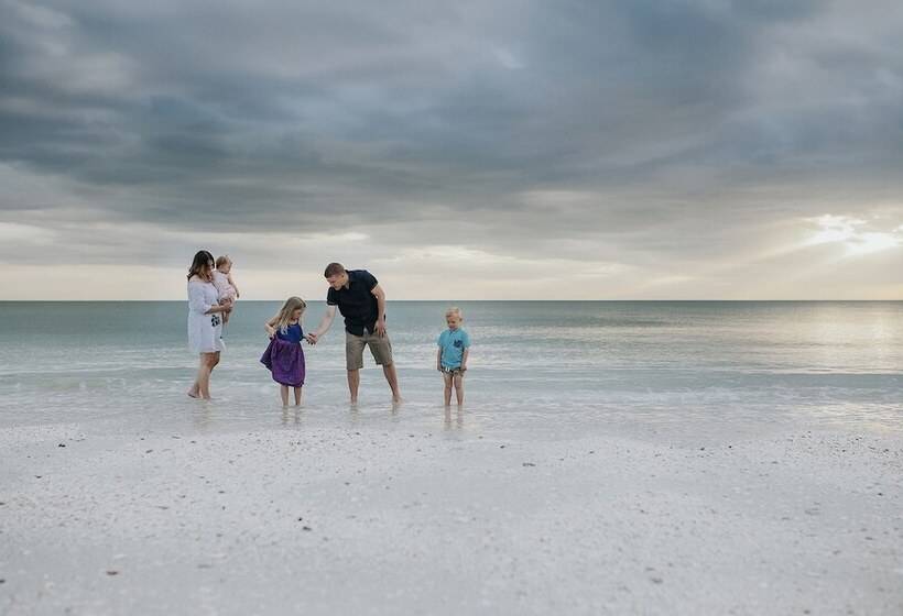 Holiday Inn Express Hotel & Suites Bonita Springs/naples, An Ihg