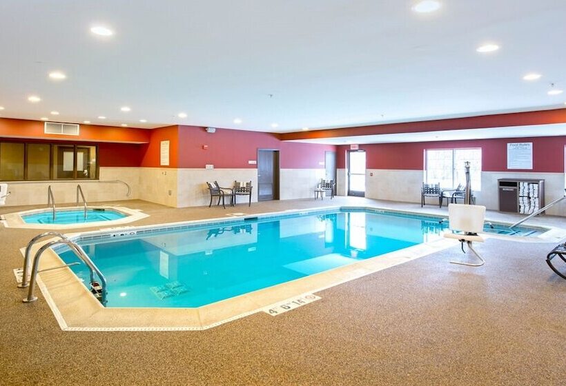فندق Holiday Inn Express & Suites Chicago Deerfield Lincolnshire, An Ihg