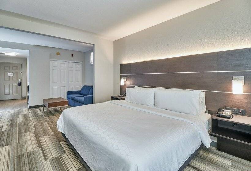 Holiday Inn Express Hotel & Suites Clearwater Us 19 North, An Ihg