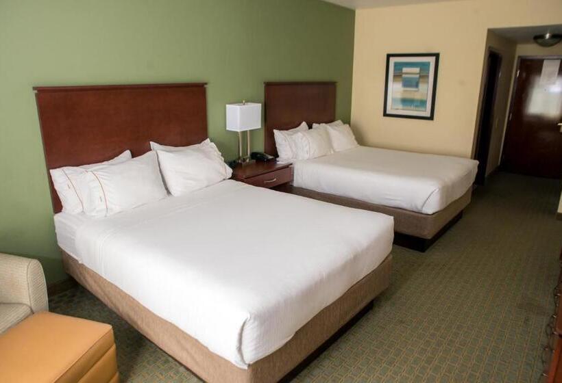 فندق Holiday Inn Express & Suites Cocoa, An Ihg