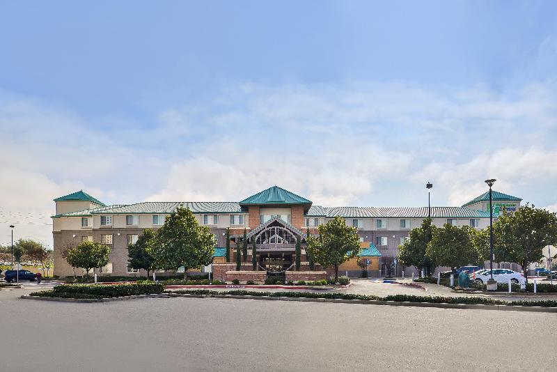 호텔 Holiday Inn Express & Suites Elk Grove Central   Hwy 99, An Ihg