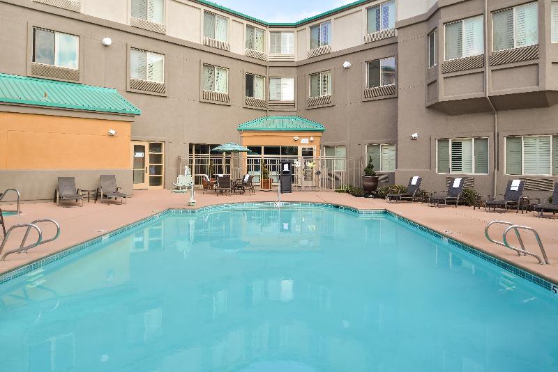 호텔 Holiday Inn Express & Suites Elk Grove Central   Hwy 99, An Ihg