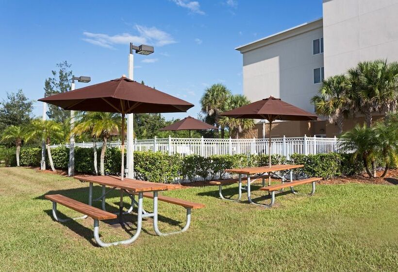 Holiday Inn Express Hotel & Suites Fort Pierce West, An Ihg