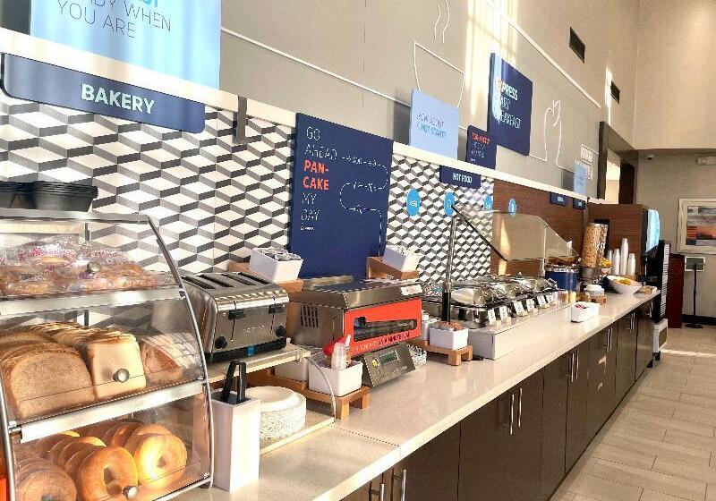 Holiday Inn Express Hotel & Suites Hermosa Beach, An Ihg