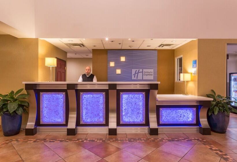 Holiday Inn Express Hotel & Suites Manteca, An Ihg