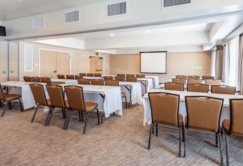 Holiday Inn Express Hotel & Suites San Jose Morgan Hill, An Ihg