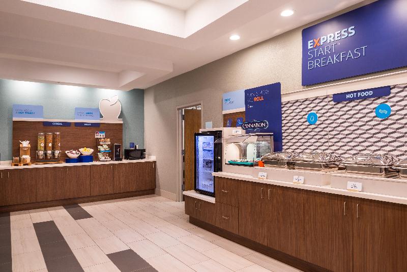 Holiday Inn Express Hotel & Suites Tampa Anderson Road Veterans Exp, An Ihg