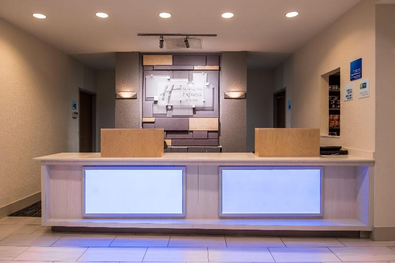 Holiday Inn Express Hotel & Suites Tampa Anderson Road Veterans Exp, An Ihg