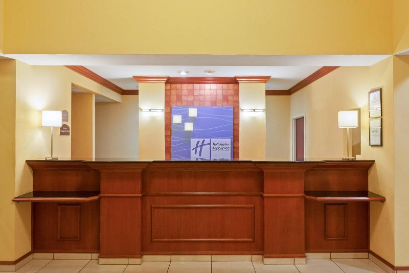 Holiday Inn Express Hotel & Suites Tampa Fairgrounds Casino, An Ihg
