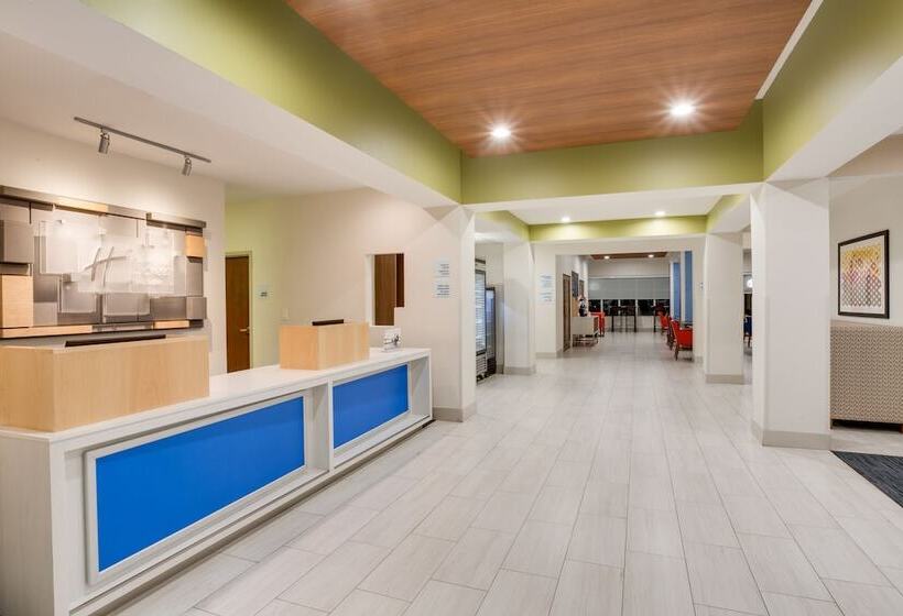 Holiday Inn Express Hotel & Suites Tampa Fairgrounds Casino, An Ihg