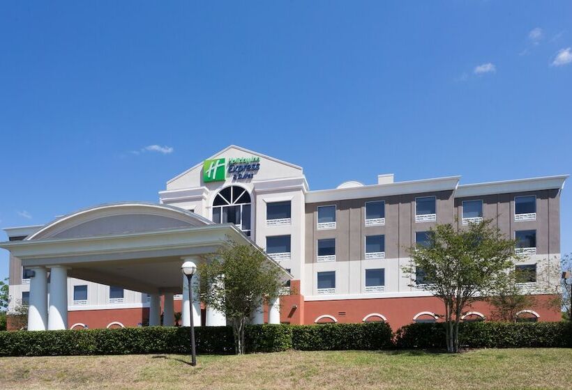 Holiday Inn Express Hotel & Suites Tampa Fairgrounds Casino, An Ihg