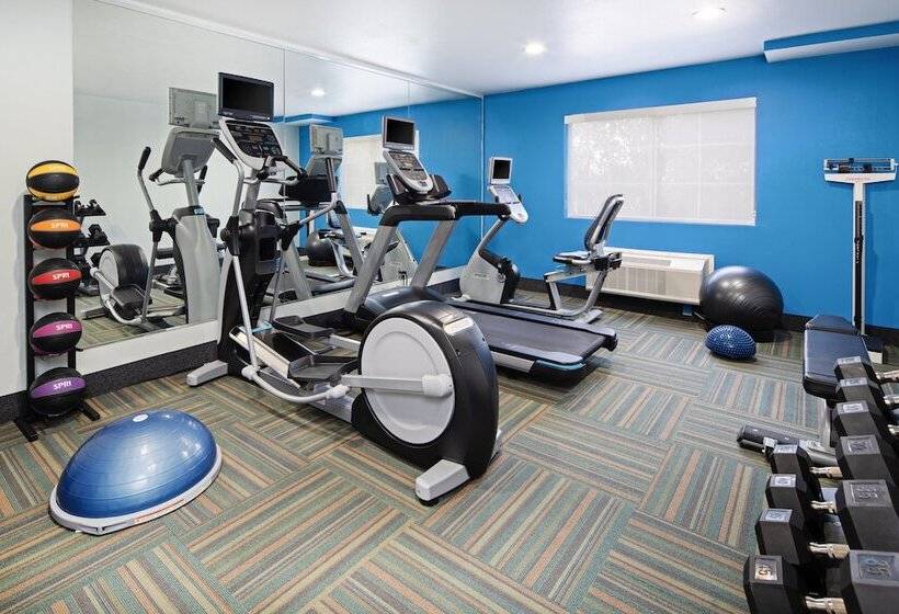 호텔 Holiday Inn Express & Suites Watsonville, An Ihg