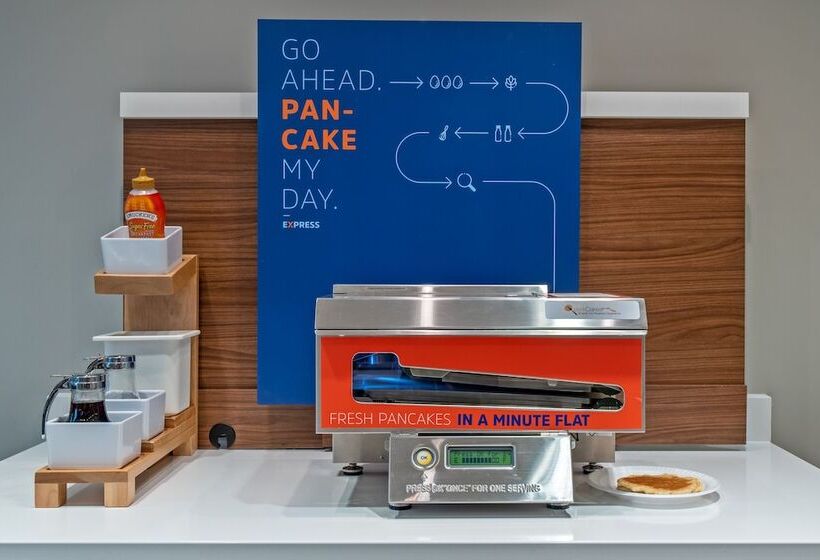 Holiday Inn Express Hotel & Suites Woodbridge, An Ihg