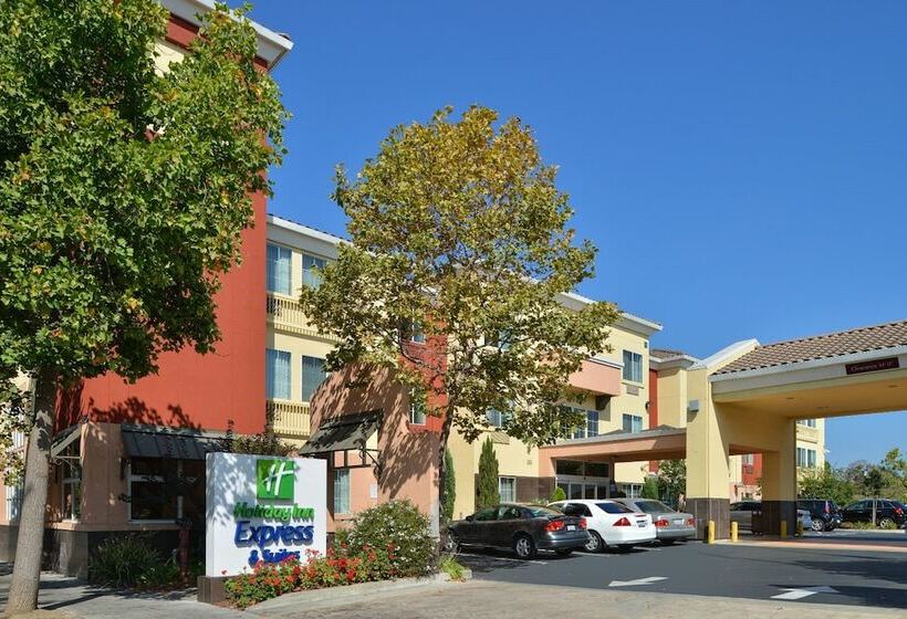 فندق Holiday Inn Express Berkeley, An Ihg