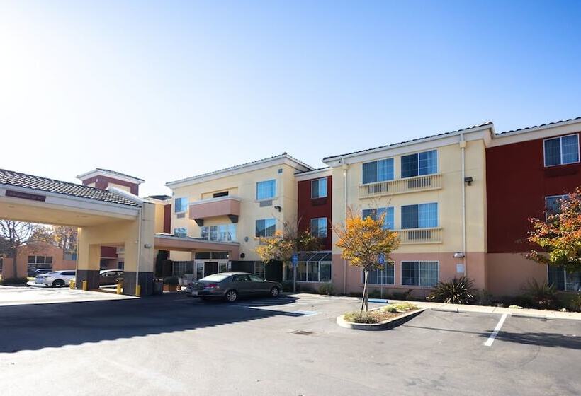 فندق Holiday Inn Express Berkeley, An Ihg