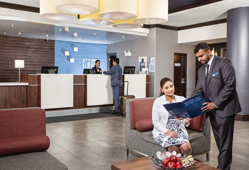 Отель Holiday Inn Express Edmonton Downtown, An Ihg