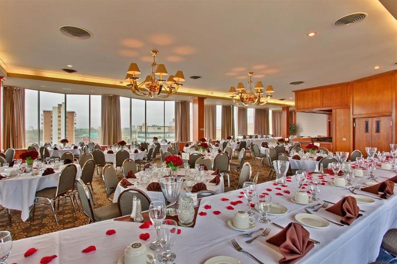 Отель Holiday Inn Express Edmonton Downtown, An Ihg