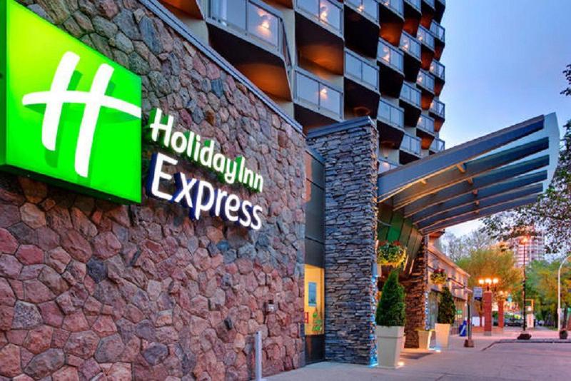 Отель Holiday Inn Express Edmonton Downtown, An Ihg