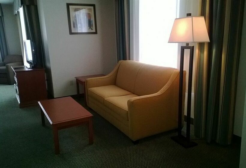 בית מלון כפרי Comfort At Findley Lake