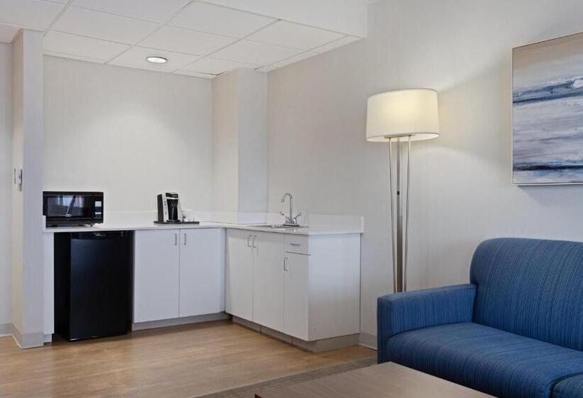 هتل Holiday Inn Express Hauppauge Long Island, An Ihg