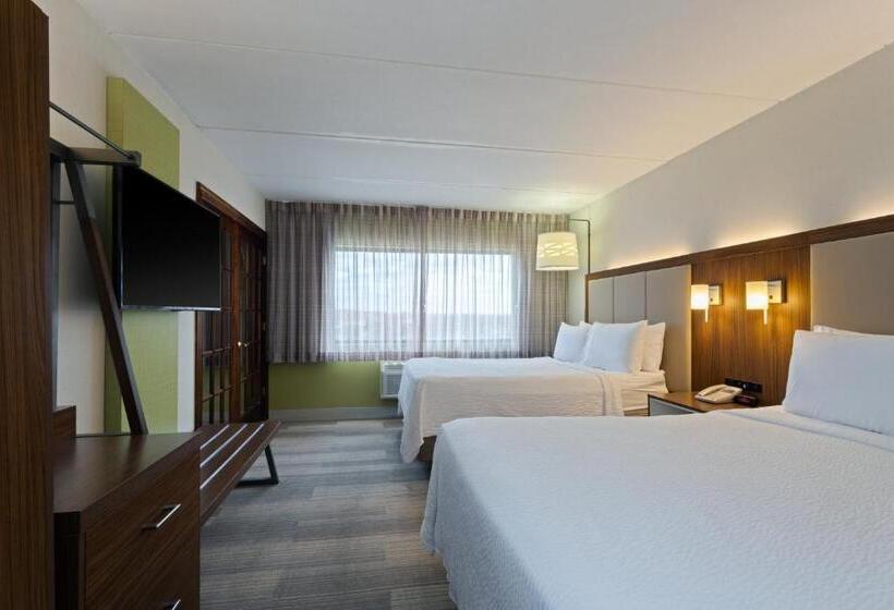 هتل Holiday Inn Express Hauppauge Long Island, An Ihg