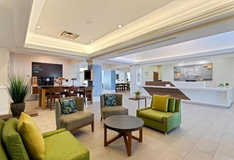 فندق Holiday Inn Express Hauppauge Long Island, An Ihg