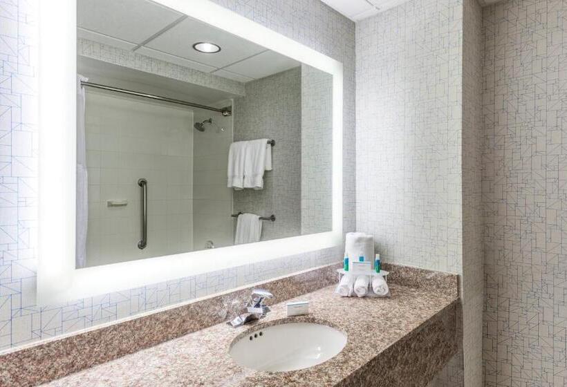 هتل Holiday Inn Express Hauppauge Long Island, An Ihg