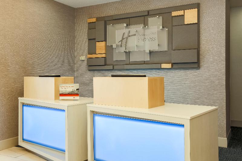 Отель Holiday Inn Express Irondequoit, An Ihg