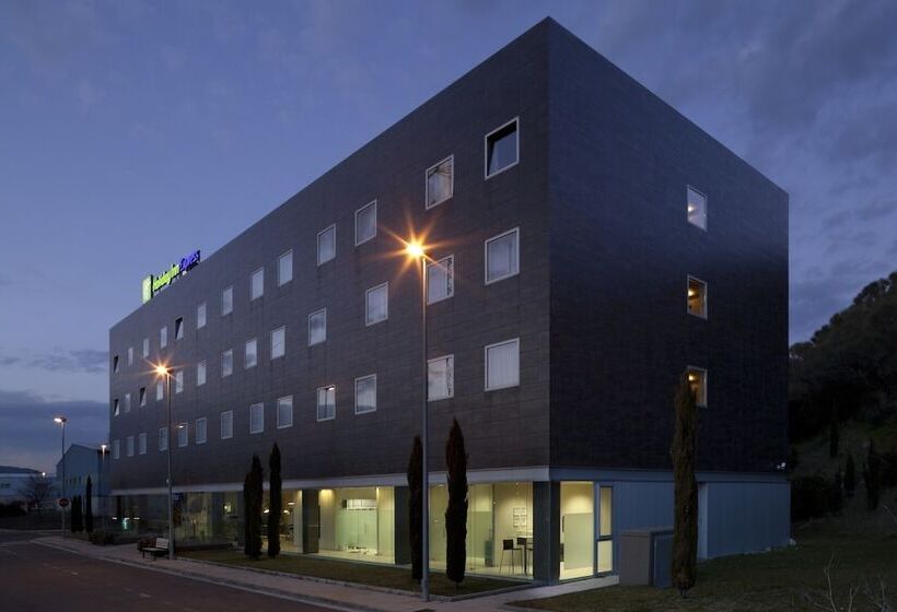ホテル Holiday Inn Express Pamplona, An Ihg