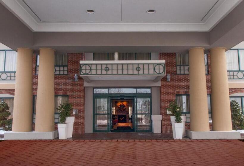 ホテル Holiday Inn Express & Suites Buffalo Airport, An Ihg