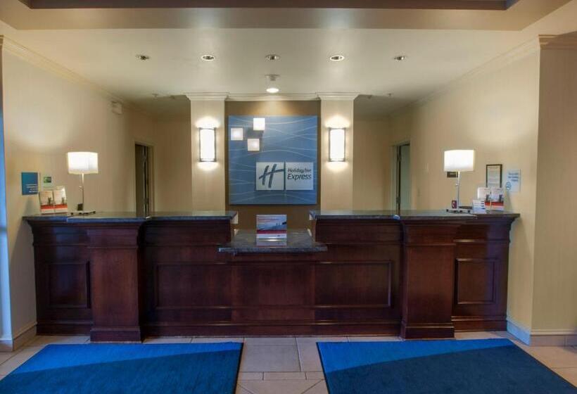ホテル Holiday Inn Express & Suites Buffalo Airport, An Ihg