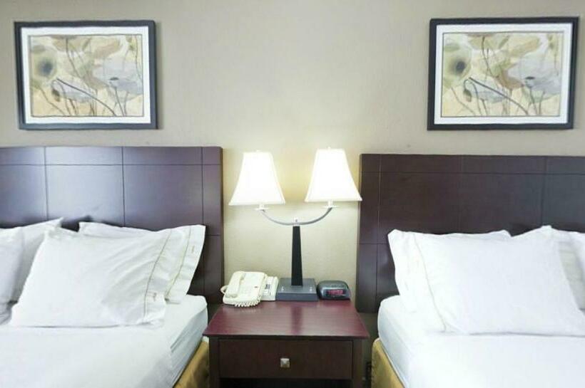 فندق Holiday Inn Express & Suites Chicago Deerfield Lincolnshire, An Ihg