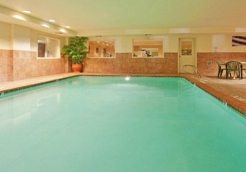 فندق Holiday Inn Express Woodland, An Ihg