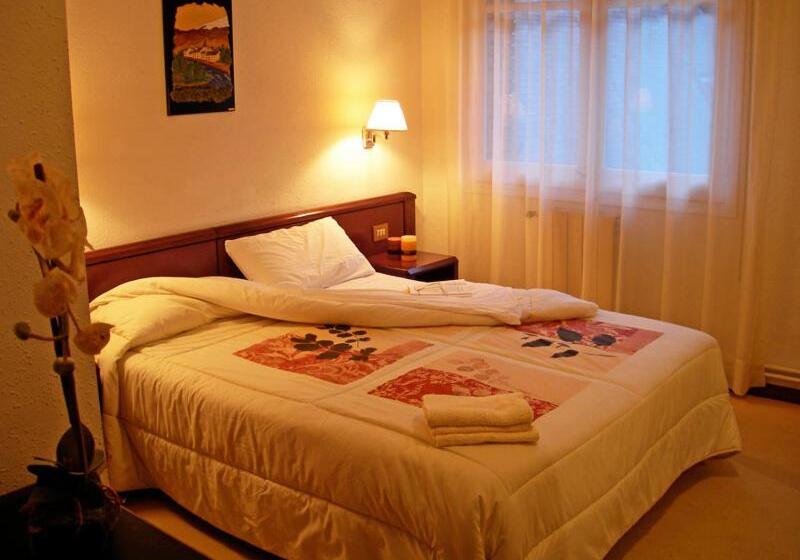 בית מלון כפרי Hosteria Catalana