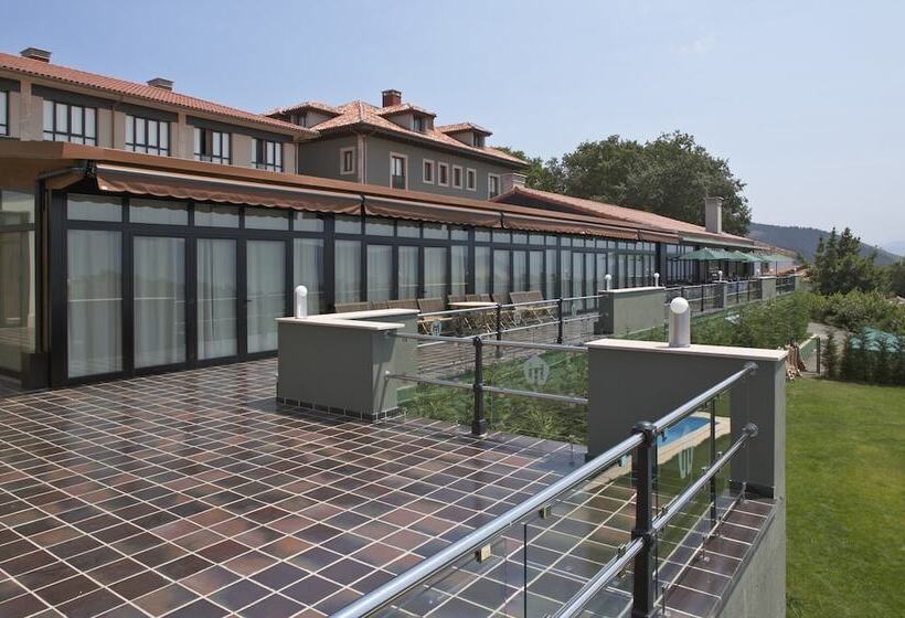 Hosteria De Torazo Nature Hotel & Spa