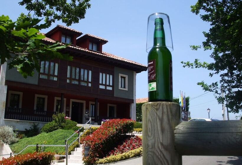 Hosteria De Torazo Nature Hotel & Spa