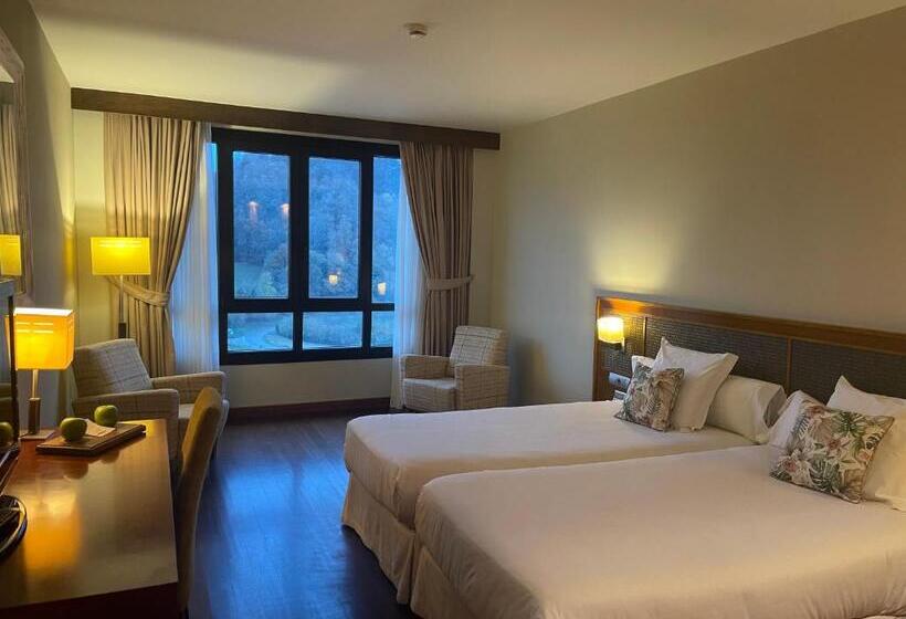 Hosteria De Torazo Nature Hotel & Spa