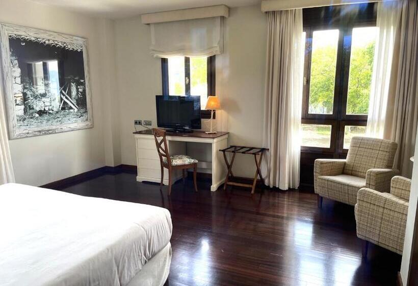 Hosteria De Torazo Nature Hotel & Spa