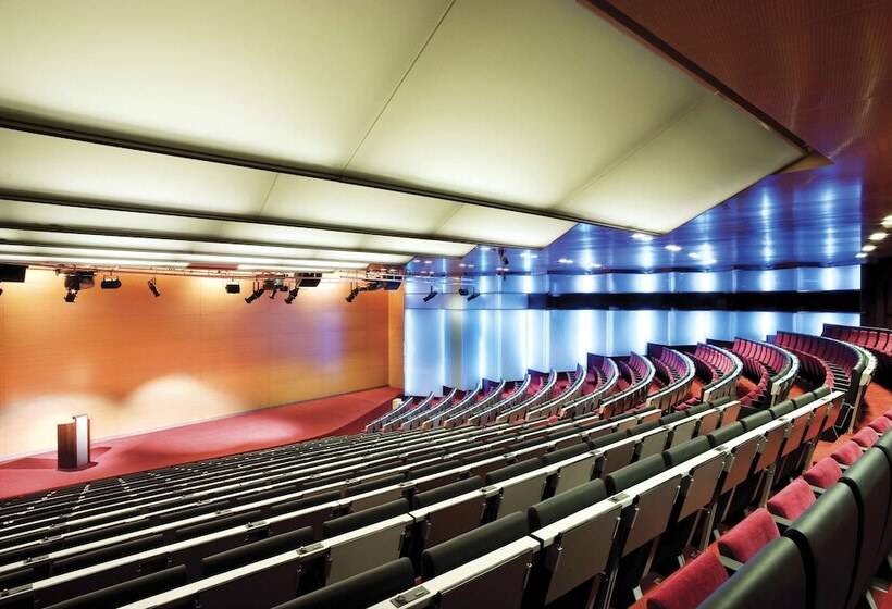 هتل Hyatt Regency Barcelona Tower