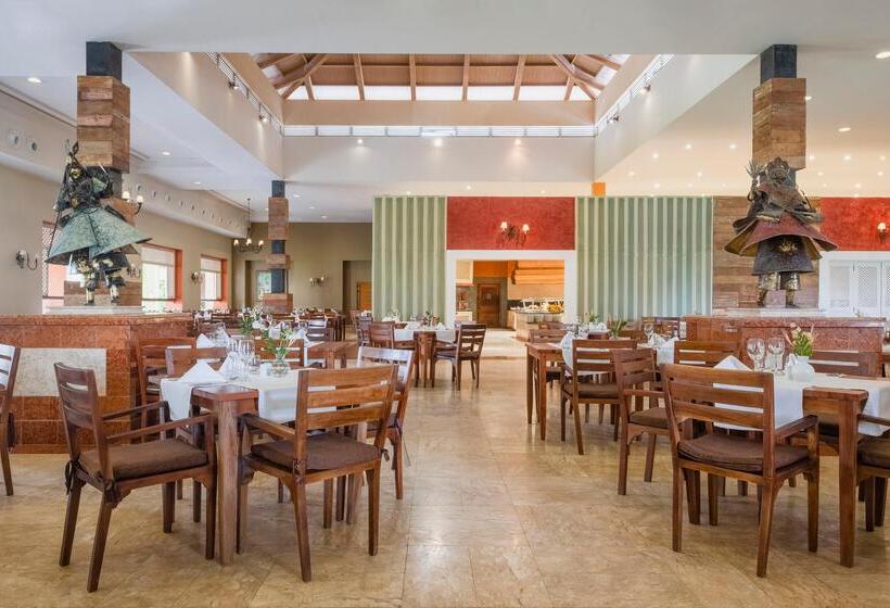 호텔 Iberostar Waves Bahia - All Inclusive