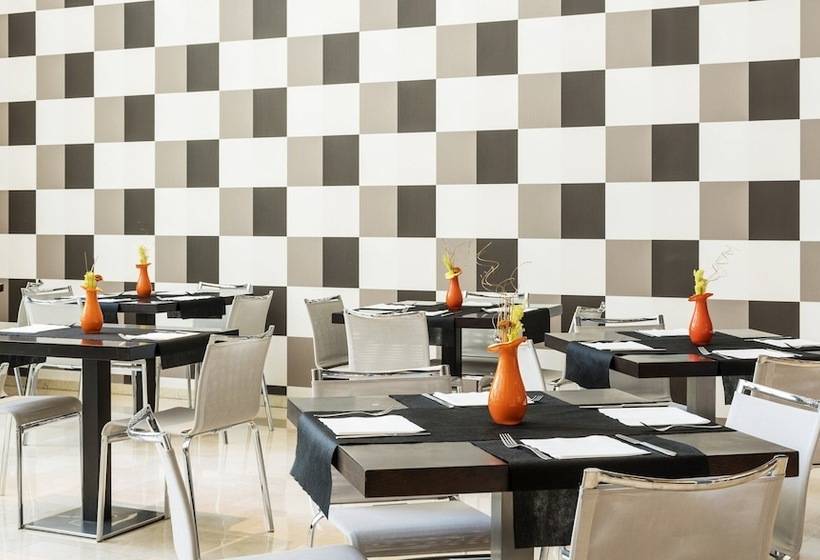 هتل Ilunion Aqua 3