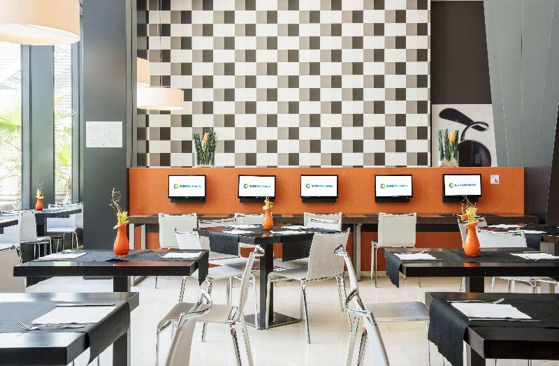 Отель Ilunion Aqua 3