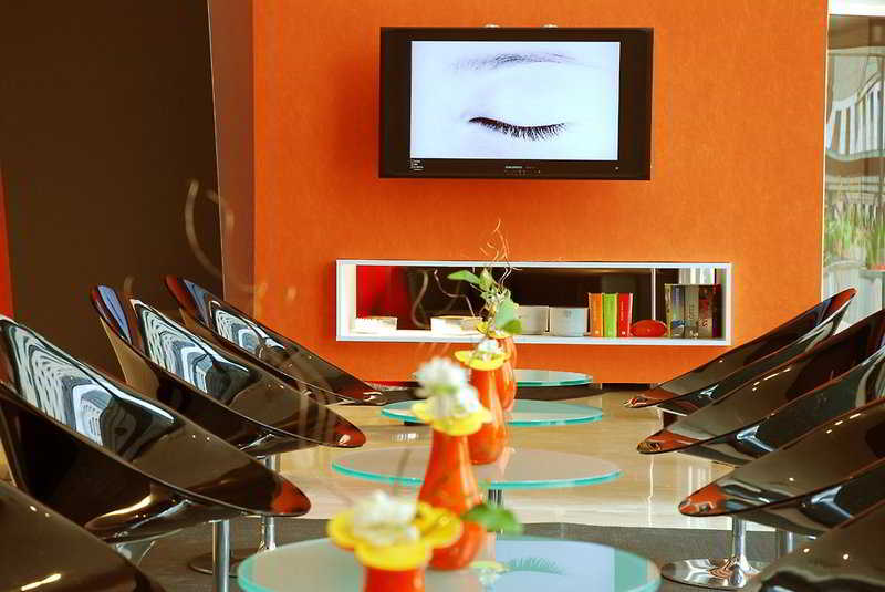 هتل Ilunion Aqua 3