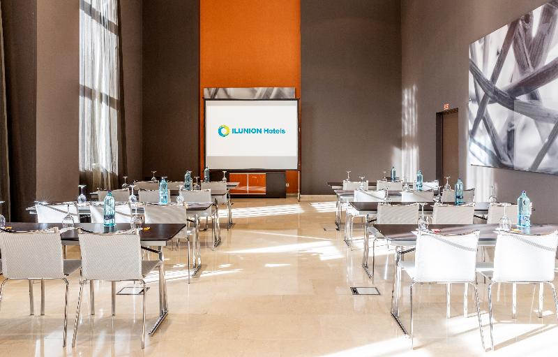 هتل Ilunion Aqua 3