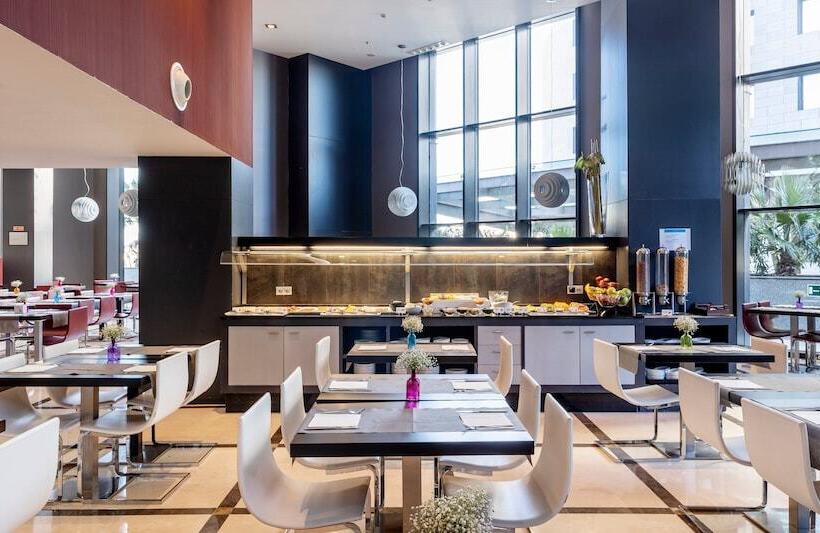 فندق Ilunion Aqua 4