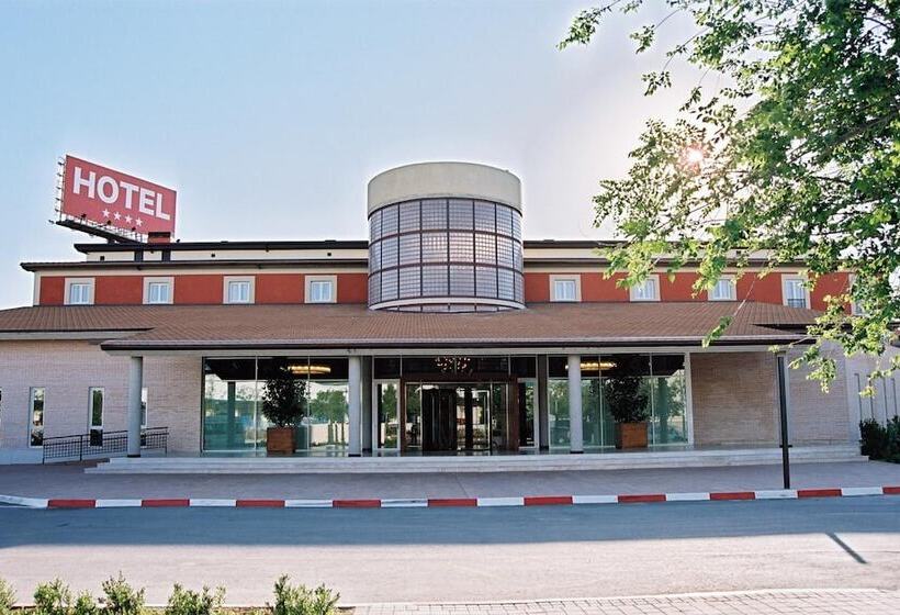 Отель Isla De La Garena