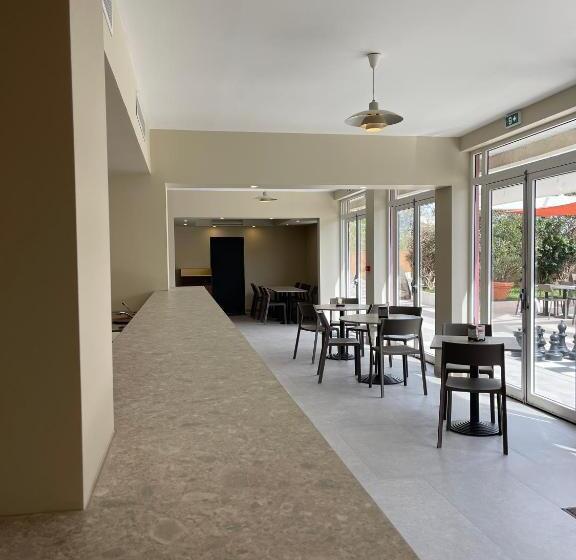 ホテル Des Victoires   Restaurant