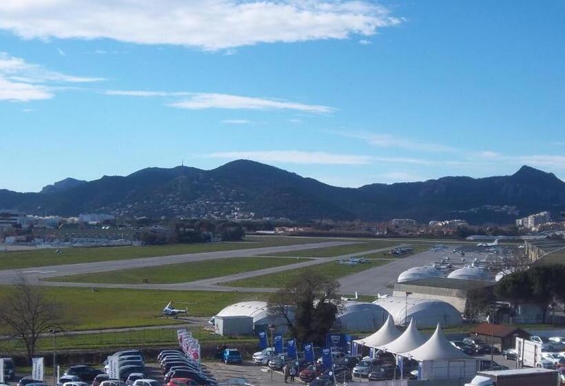 ホテル Des Victoires   Restaurant